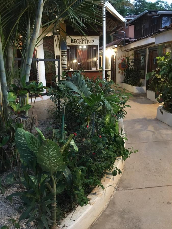 Pura Vida Hostel Tamarindo Exterior foto